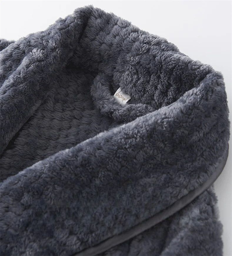 peignoir femme chaud flanelle - detail tissu jacquard
